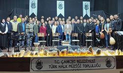 Çankırı Belediyesi THM Korosundan Duygu Dolu Türk Halk Müziği Gecesi