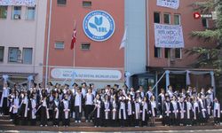 Nevzat Ayaz Sosyal Bilimler Lisesi'nde mezuniyet coşkusu