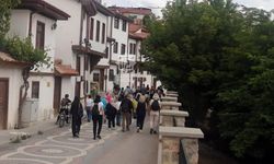 Çankırı’nın tarihi sokakları turistlerle doldu