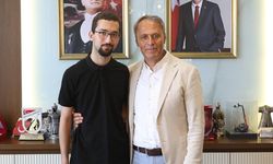 YKS Türkiye ikincisi Semih, Başkan Sopacı'nın konuğu oldu