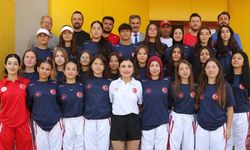 U15 Softbol Milli Takımı'na Çankırı'da moral ziyareti