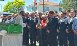 Başkan Bezci’nin annesi Ferize Bezci son yolculuğuna uğurlandı