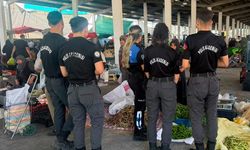 Çankırı’da pazarda dolandırıcılık uyarısı: Polis vatandaşları bilgilendirdi