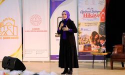 Yazar Oya Doğan Çankırı’da öğretmenlere öğrencilerin dünyasını anlattı
