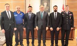 Hayat kurtaran polislere Vali Çakırtaş’tan teşekkür