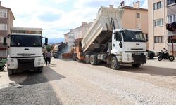 Çerkeş’te mahalle yollarına asfalt dokunuşu