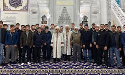 Çankırı’da gençler sabah namazında camide buluştu