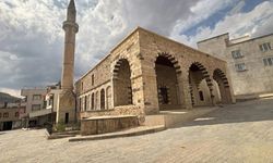 Yüzyıllara meydan okuyan 6 cami yeniden ibadete açılıyor