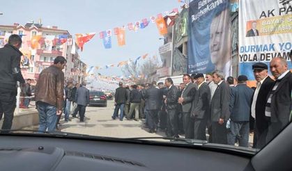 Sokaklarda Bayrak Yarışı
