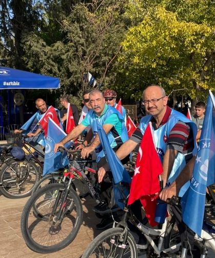 Köyceğiz’de Cumhuriyet Bayramı’nı pedal çevirerek kutladılar