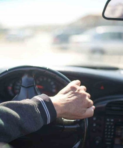 Kalp krizi direksiyonda yakaladı: İki ayrı kaza, iki can kaybı