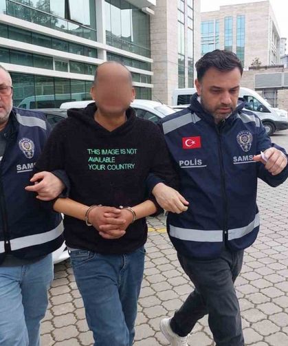 Eşini sopa ile hastanelik eden koca tutuklanıp cezaevine giderken," Bütün arkadaşlardan yardım istiyorum ’dedi