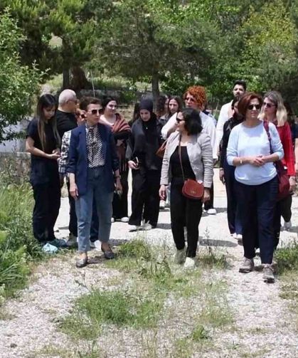 Kendi imkânlarıyla oluşturduğu müzede, Hitit döneminden günümüze kadar eserler bulunuyor