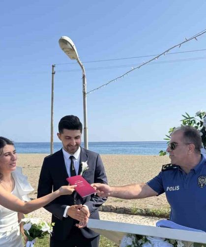 Komiserler hayatlarını birleştirdi