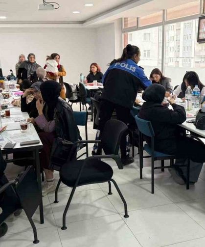 Çankırı’da kadınlara KADES ve UYUMA bilgilendirmesi