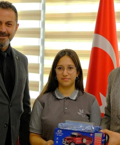 Nevzat Ayaz SBL Öğrencisi “1 Kural, 1 Ömür” Yarışmasında Birinci Oldu