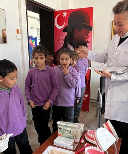Tüney İlkokulu’nda Koruyucu Ağız ve Diş Sağlığı Eğitimi