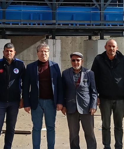 Yüksel Çelik, Kilitli Parke ve Beton Tesisi Çalışmalarını Yerinde İnceledi