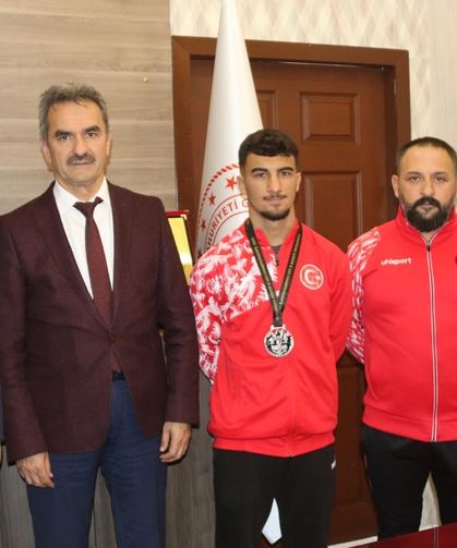 Çankırı'nın Gururu Ramazan Efe Yılmaz ve Antrenöründen Sadık Ak'a Ziyaret