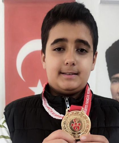 Huzeyfe Emin Selci Satrançta Çankırı Şampiyonu Oldu