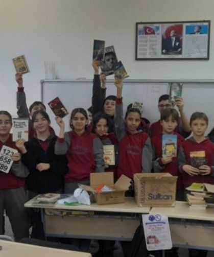 Çankırı Nevzat Ayaz SBL’den Mehmetçik Ortaokulu’na Kitap Desteği