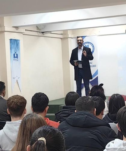 Çankırı Ülkü Ocakları’ndan Nevzat Ayaz SBL'de Dijital Eğitim Tanıtımı