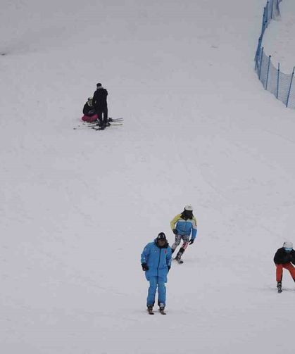 Kayakseverler Ilgaz Dağı'na akın etti