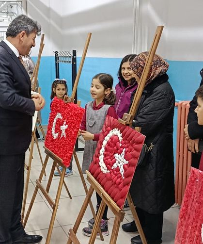 Çankırı’da “Bayrak Sevgisi” Sergisi Gönülleri Fethetti