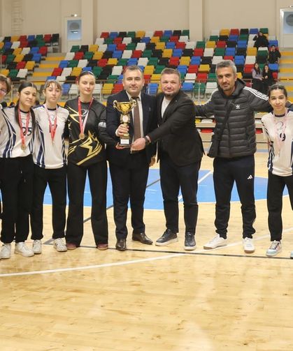 Kızlar Sahada Ter Döktü, Kupa Çankırı Lisesi’ne Gitti