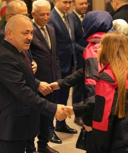 Çankırı Belediye Başkanı Esen Personeliyle Bayramlaştı