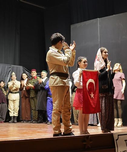 Çanakkale Şehidi Ilgazlı Mehmet’in Yemini Çankırı AKM’de Sahnelendi