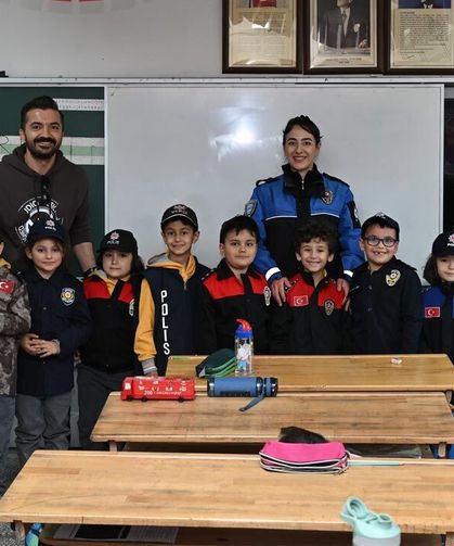 Çankırı Emniyetinden minik öğrencilerine polislik eğitimi ve ziyaret