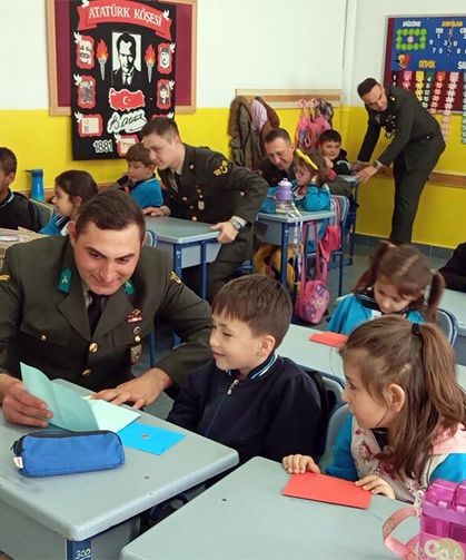Çankırı’da Minik Kalplerden Mehmetçiğe Duygu Dolu Mektuplar