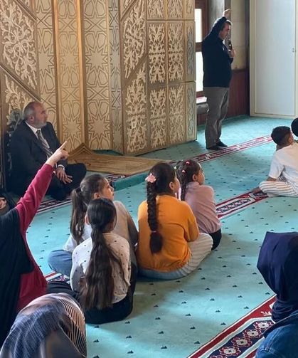 Çankırı’da Cumhuriyet İlkokulu Öğrencileri TOKİ Şeyh Osman Camii’nde Buluştu