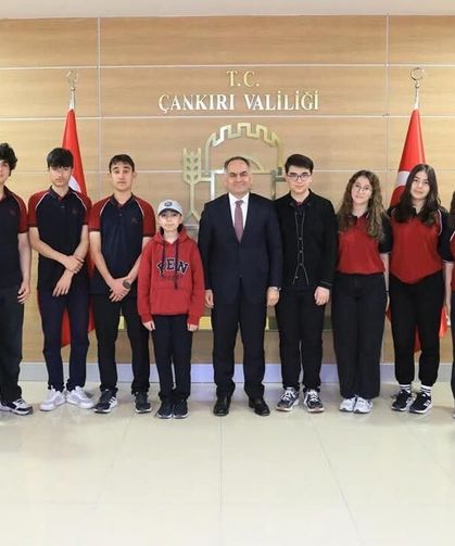 Çankırı Valisi Çakırtaş’tan Matematik Şampiyonlarına Tebrik