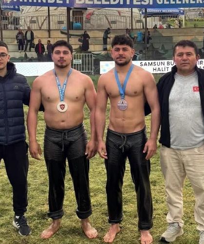 Eldivan Belediyespor Güreşçilerinden Gururlandıran Başarı