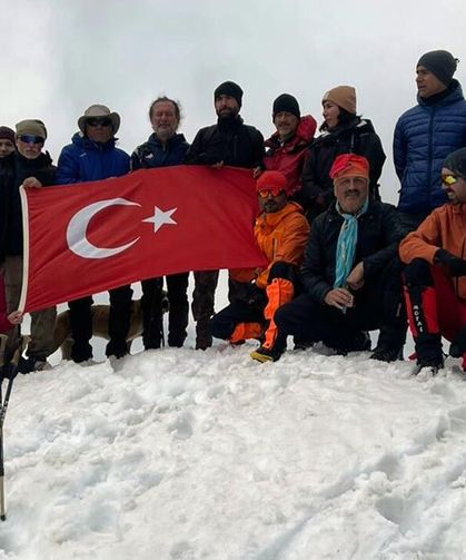 Çankırılı Dağcılar 19 Mayıs Ruhunu Zirveye Taşıdı