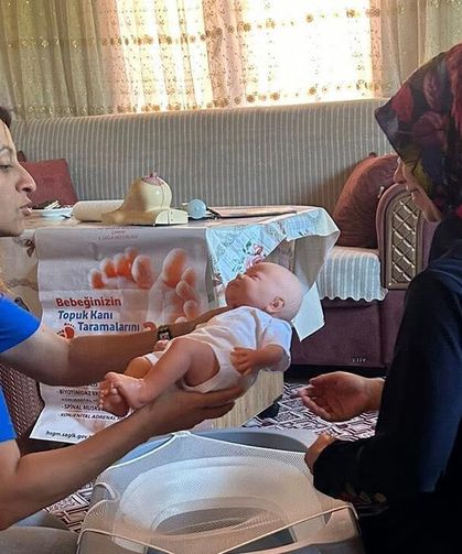 Çankırı’da “Her Gebeye Bir Ebe” uygulamasıyla ev ziyaretleri sürüyor