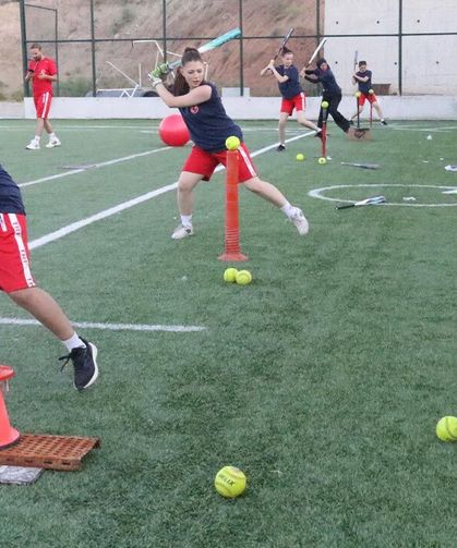U22 Softbol Milli Takımı Avrupa Şampiyonası hazırlıklarını Çankırı’da sürdürüyor