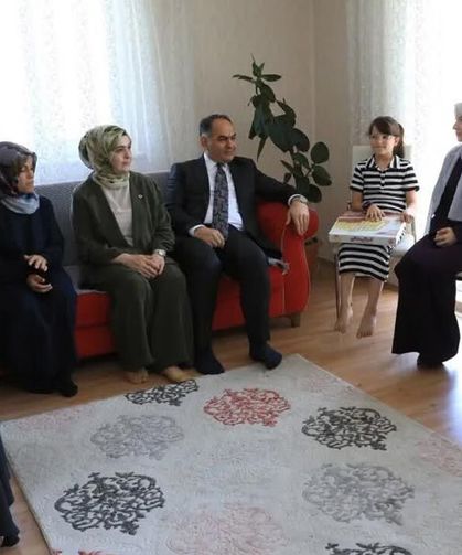 Çankırı Valisi Çakırtaş, 15 Temmuz gazisi Selahattin Karayel'i ziyaret etti