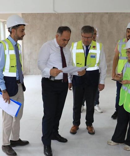 Vali Çakırtaş, Çankırı'da yapımı devam eden kamu binalarını inceledi