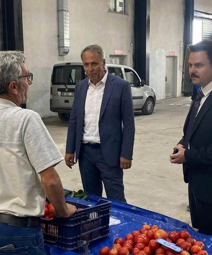 Çerkeş’te Kaymakam Arslanargun ve Başkan Sopacı pazarı ziyaret etti