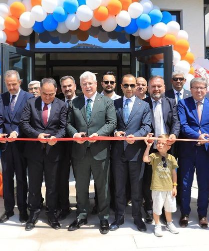Şabanözü'nde Gençlik Merkezi ve Park Kafe hizmete açıldı