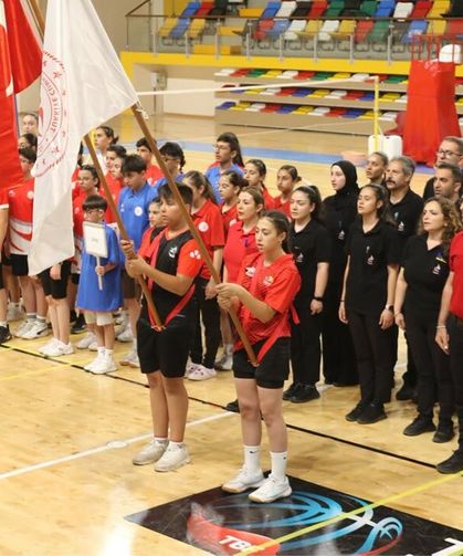 Çankırı'da badminton heyecanı başladı