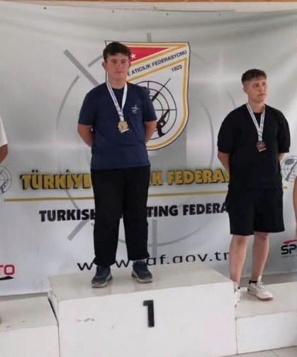 Eldivanlı trap atıcılarından Konya'da çifte madalya