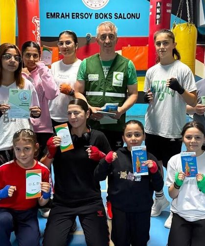 Çankırı Yeşilay Spor Kulübü'nde sporculara bağımlılıkla mücadele anlatıldı