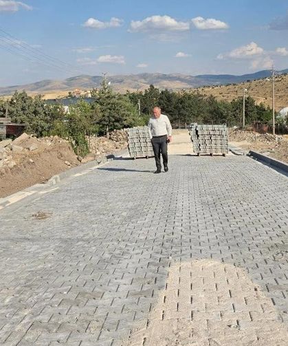 Kurşunlu’da Huzurevi-TOKİ bağlantı yolu yenilendi