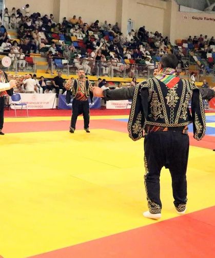 Çankırı'da Yaren kültürü tatamiye taşındı