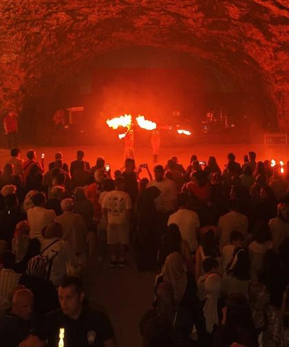 Tuz Şehri’nde türkü ve ateş şöleni