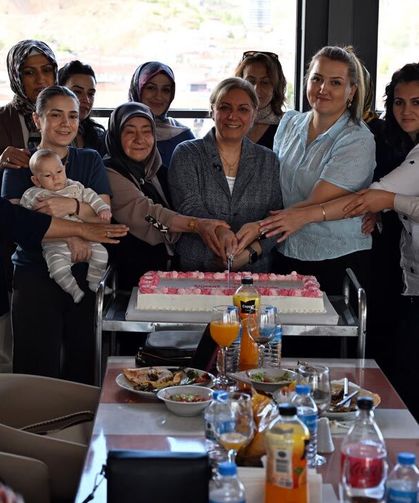 Çankırı Polis Eşleri Derneği’nden Canan Canıtez’e veda yemeği